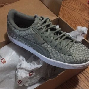 Silver puma women's size 8